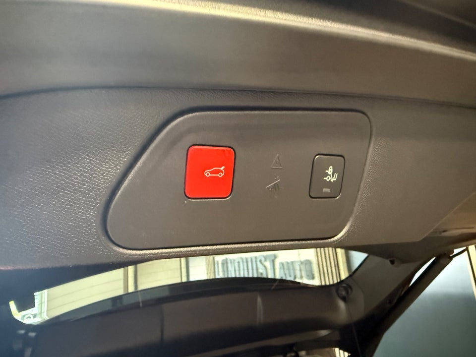 Peugeot 3008 1,6 Hybrid Allure EAT8 5d