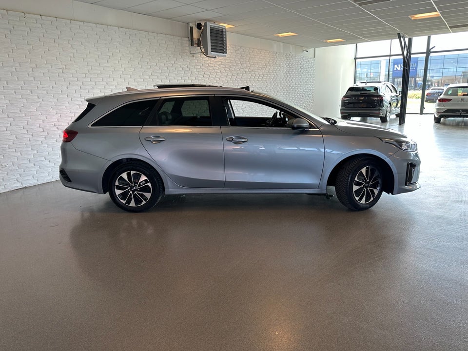 Kia Ceed 1,6 PHEV Upgrade SW DCT 5d