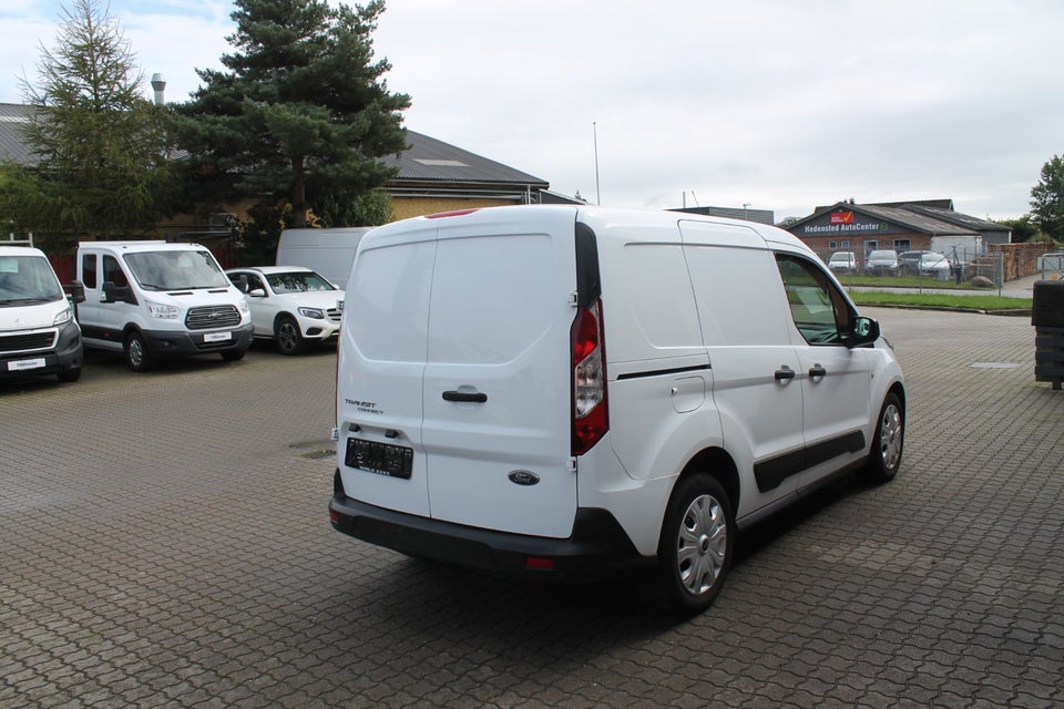 Ford Transit Connect 1,5 EcoBlue Active kort