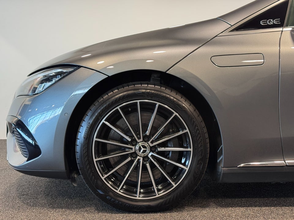 Mercedes EQE350+ 4d
