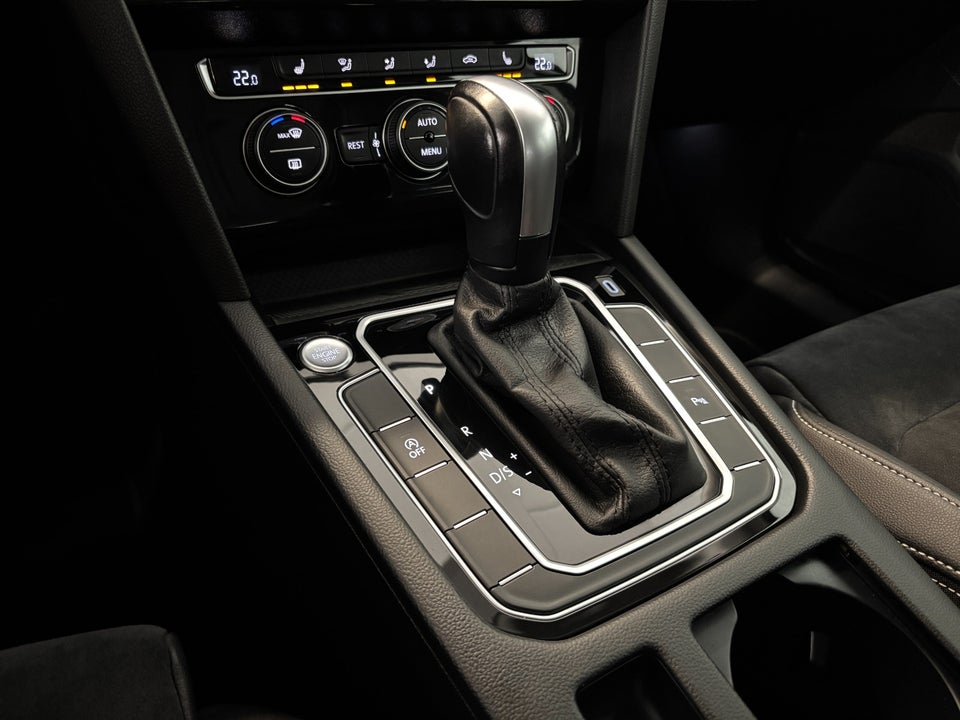 VW Passat 1,5 TSi 150 Elegance+ Variant DSG 5d