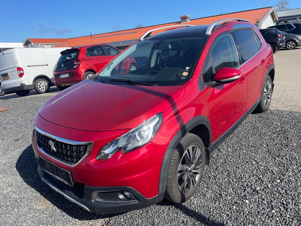 Peugeot 2008 1,2 e-THP 110 Allure Sky 5d