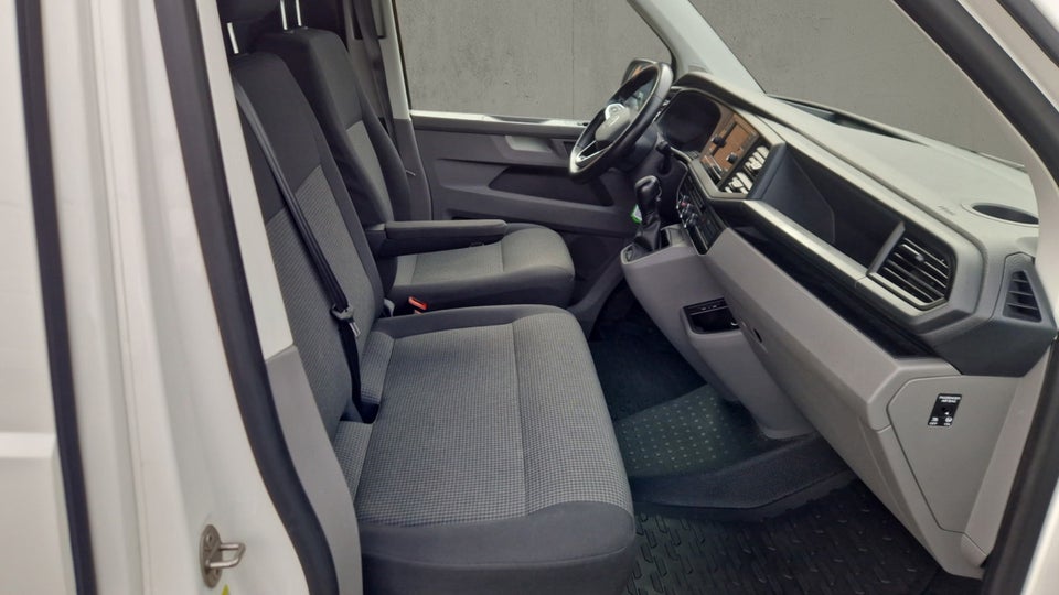 VW Transporter 2,0 TDi 150 Kassevogn DSG lang