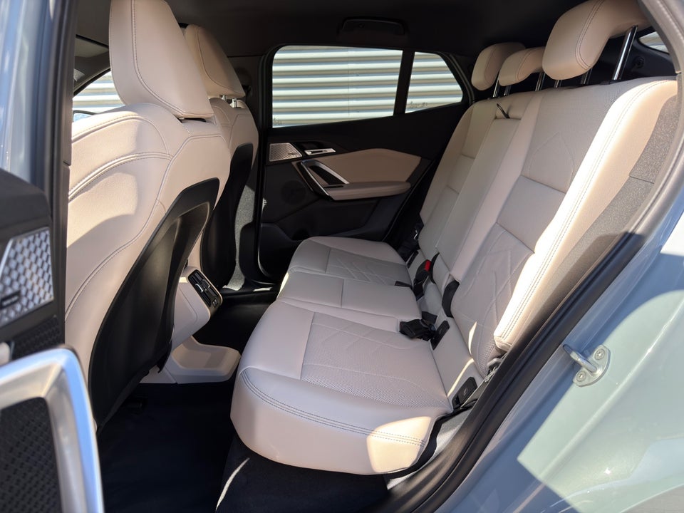 BMW iX2 eDrive20 Fully Charged M-Sport 5d