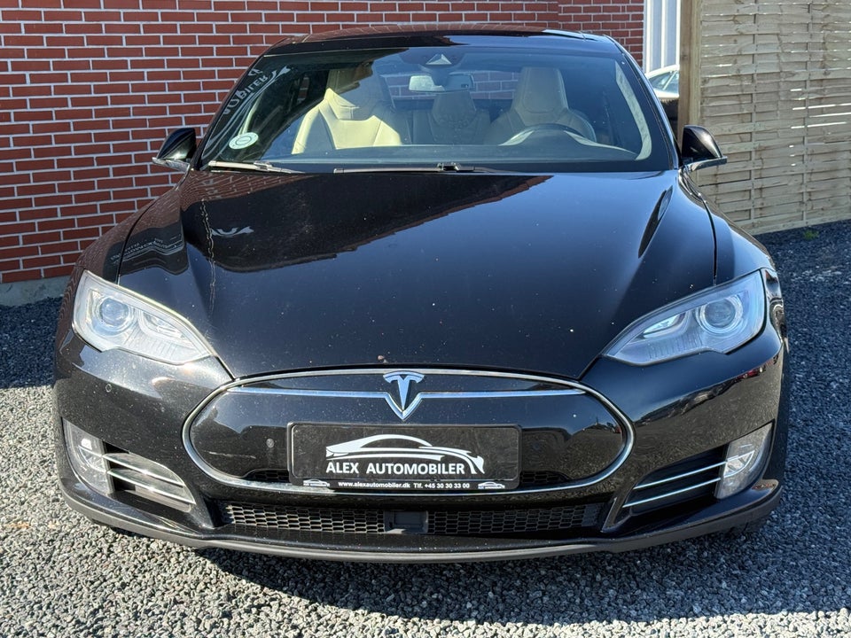 Tesla Model S P90D 5d