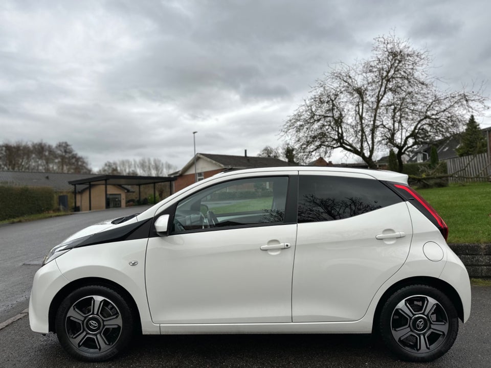 Toyota Aygo 1,0 VVT-i x-style 5d