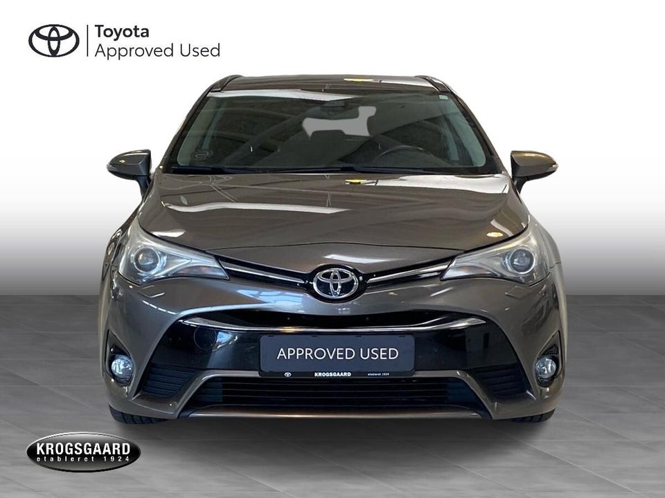 Toyota Avensis 1,8 VVT-i T2 Selected Touring Sports MDS 5d