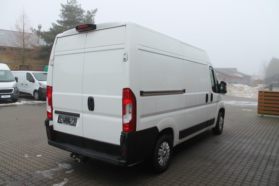 Peugeot Boxer 335 2,2 BlueHDi 165 L2H2 Ultimate