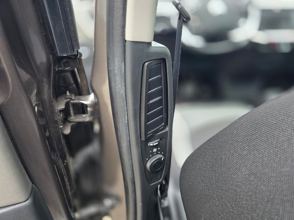 Citroën Grand C4 Picasso 1,6 BlueHDi 120 Intensive EAT6 7prs 5d