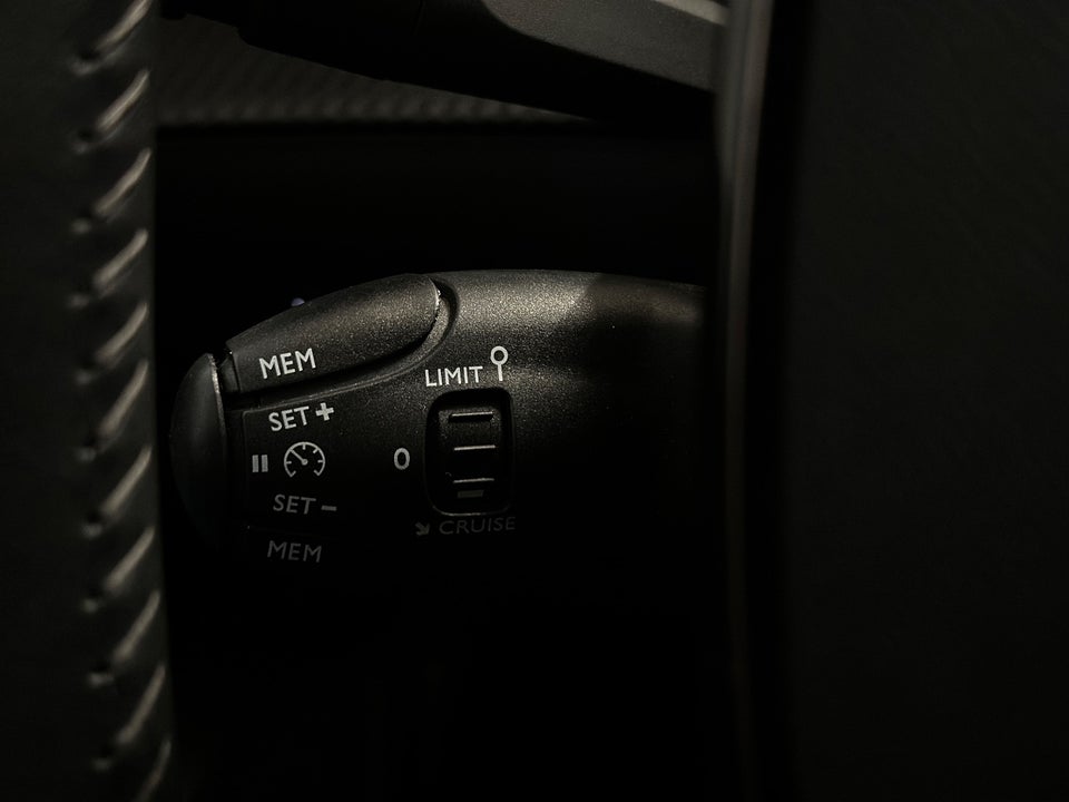 Peugeot e-208 50 Active Pack 5d