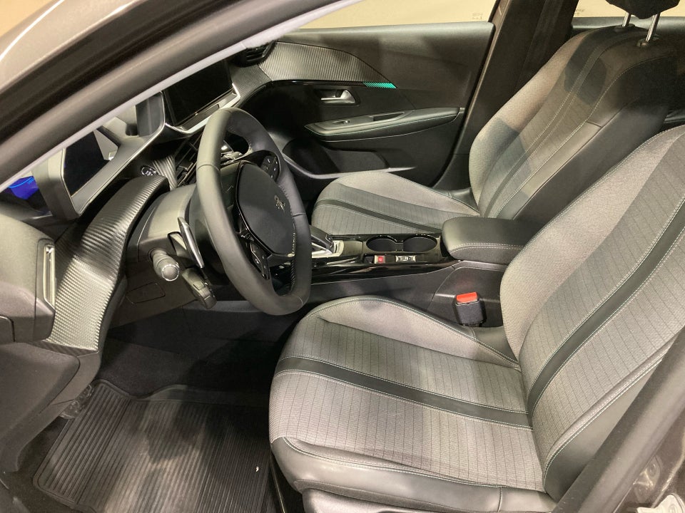 Peugeot 208 1,2 PureTech 100 Supreme+ EAT8 5d