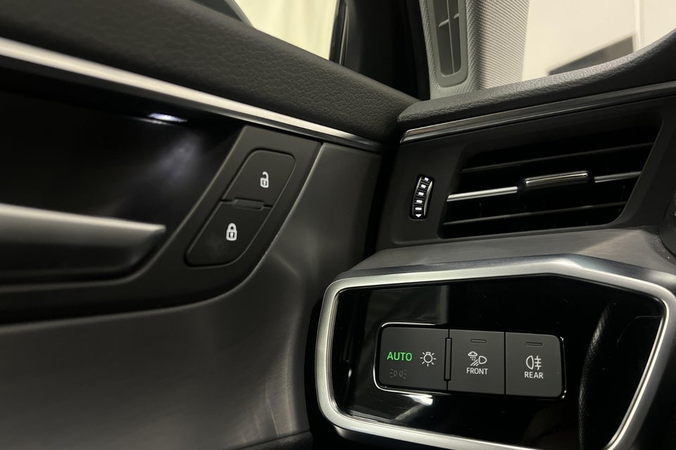 Audi A6 55 TFSi e Sport Prestige Avant quattro S-tr. 5d