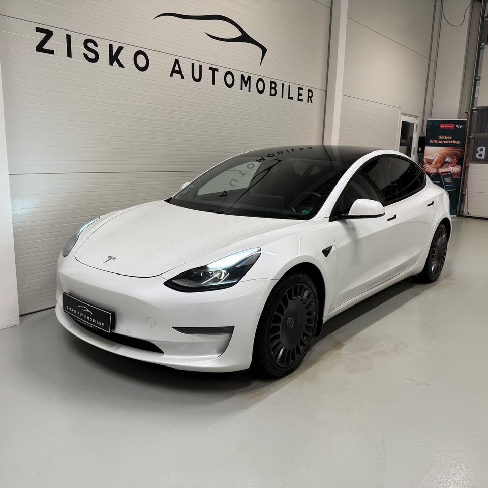 Tesla Model 3 Performance AWD 4d