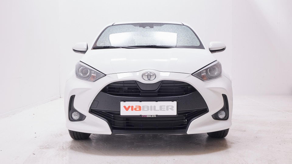 Toyota Yaris 1,5 Active CVT 5d