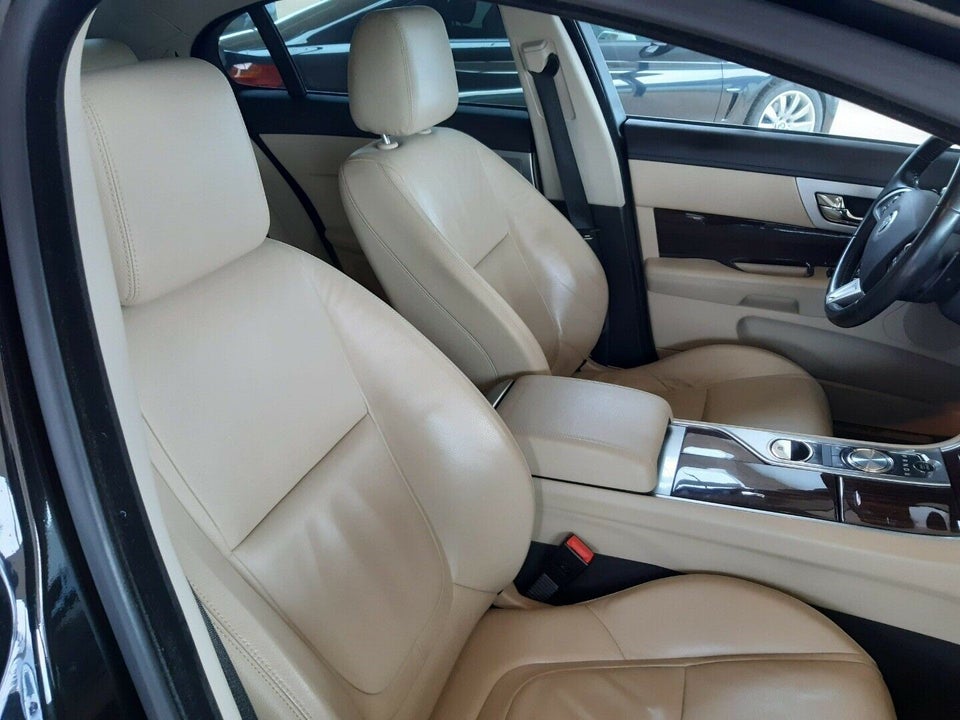 Jaguar XF 3,0 D V6 S Luxury aut. 4d