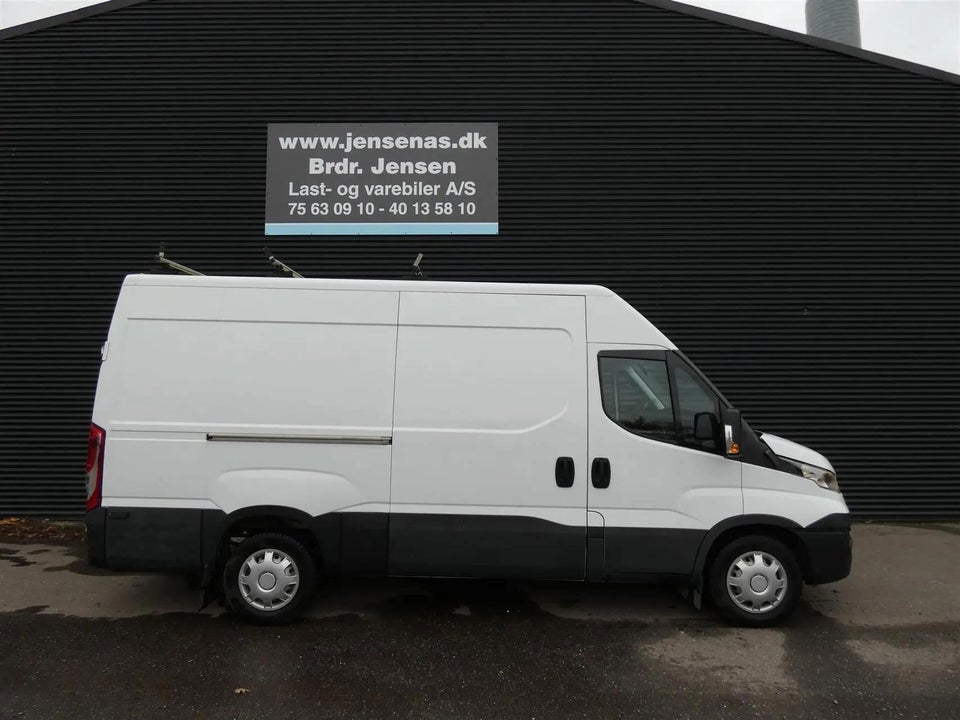 Iveco Daily 2,3 35S16 12m³ Van AG8