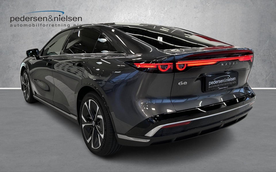 Mazda 6e Takumi+ Long Range 5d