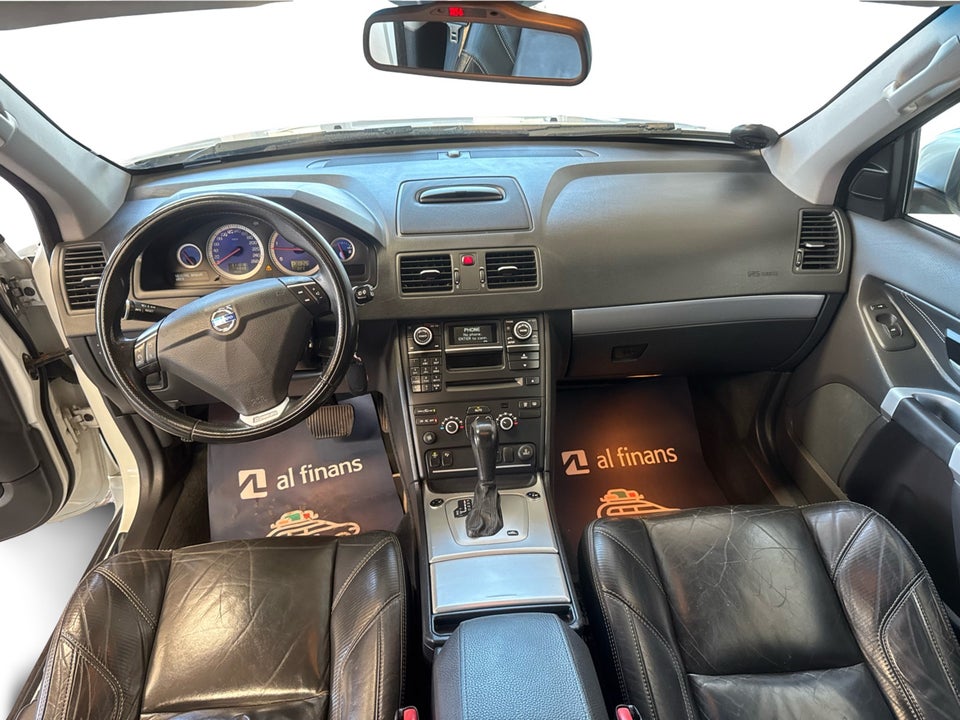 Volvo XC90 2,4 D5 200 R-Design aut. AWD 7prs 5d