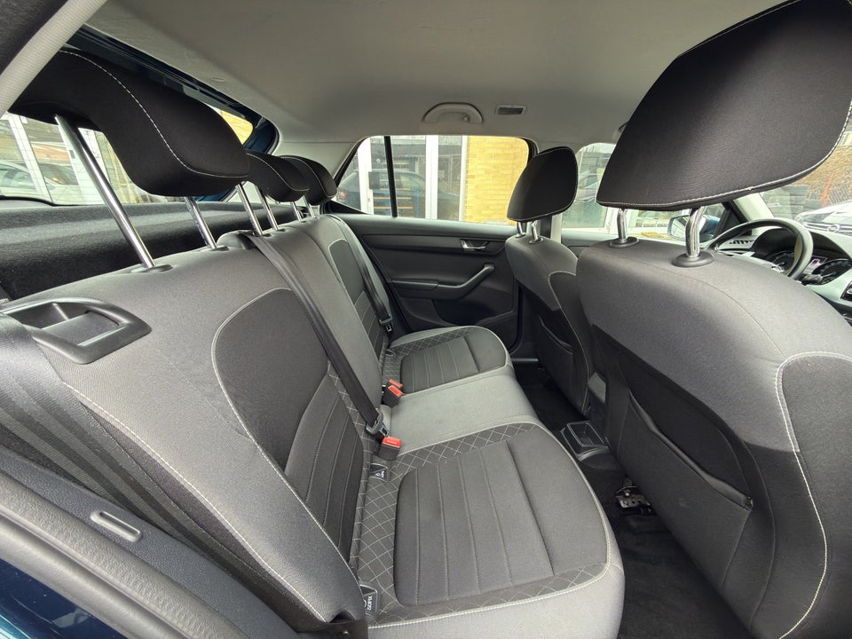 Skoda Fabia 1,0 MPi 60 Ambition 5d