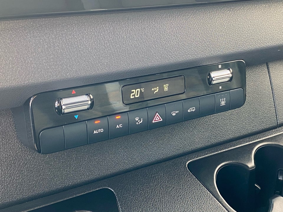 Mercedes Sprinter 215 2,0 CDi A2 Kassevogn aut. FWD