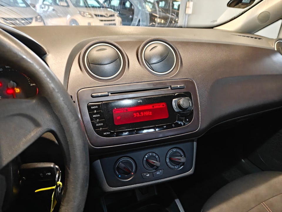 Seat Ibiza 1,4 16V Style ST 5d