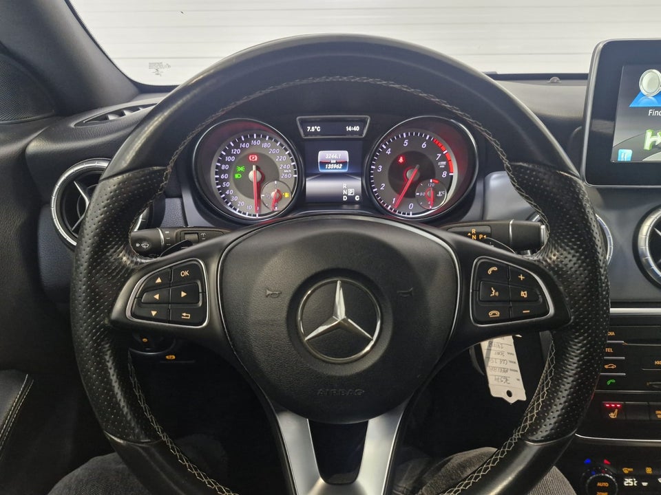 Mercedes CLA200 1,6 Shooting Brake aut. 5d