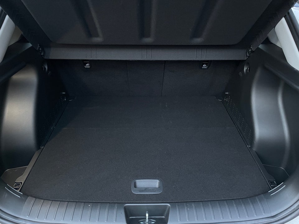 Hyundai Kona 65 EV Essential 5d