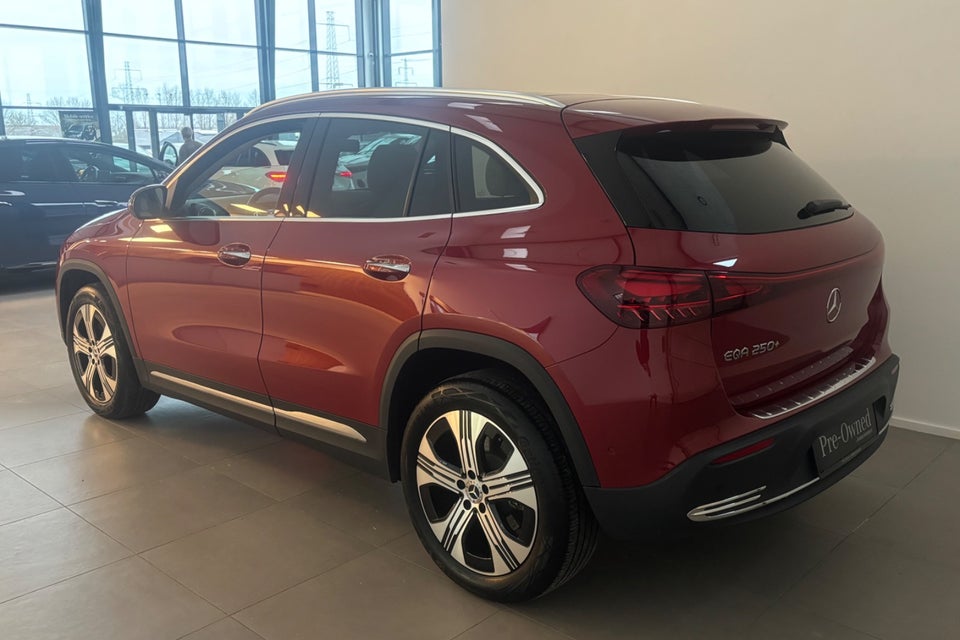 Mercedes EQA250+ Progressive 5d