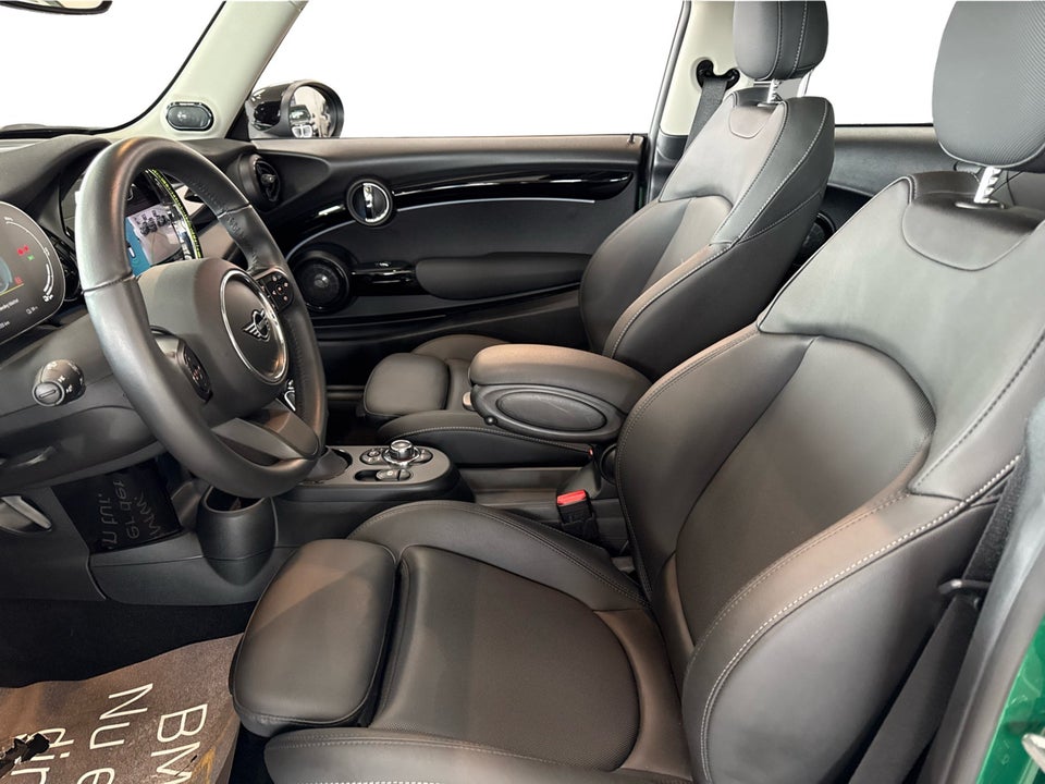 MINI Cooper SE Classic Trim 3d