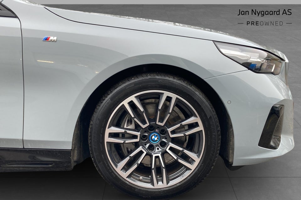 BMW i5 eDrive40 Touring M-Sport 5d