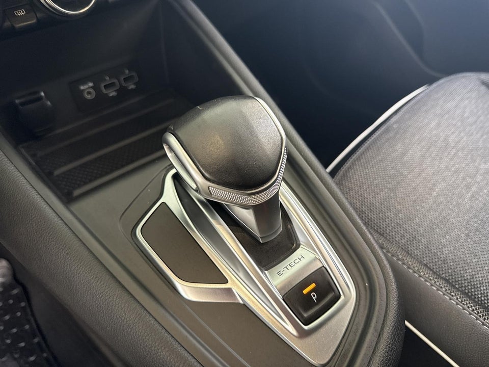 Renault Captur 1,6 E-Tech Intens 5d