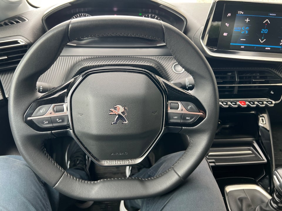 Peugeot 208 1,2 PureTech 100 Allure 5d