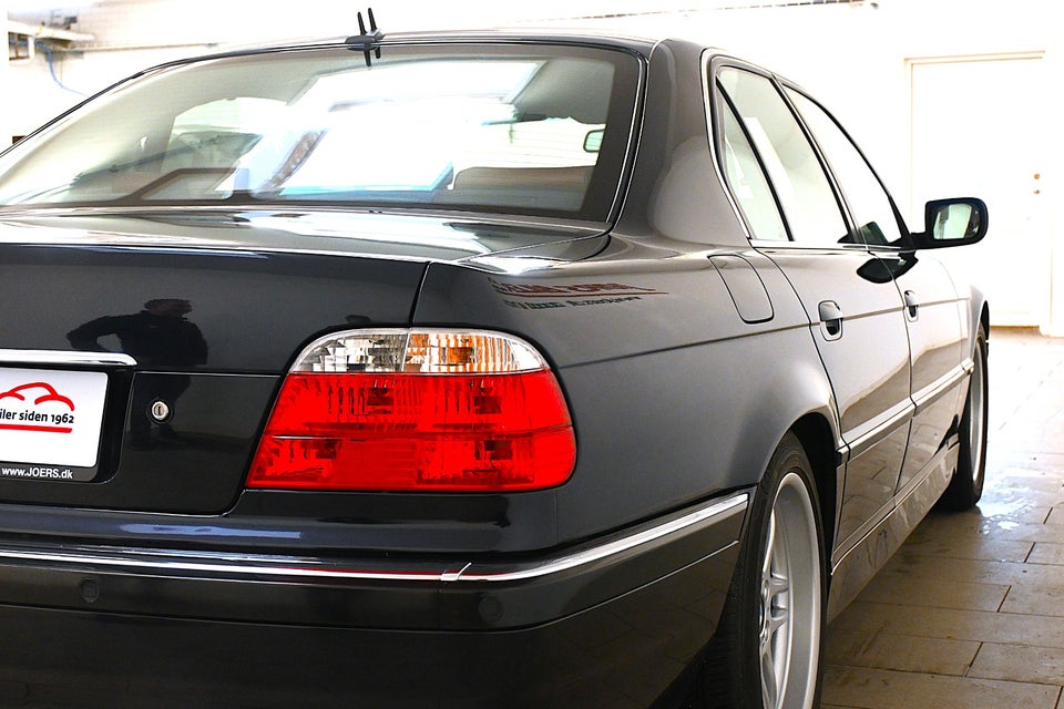 BMW 740i 4,4 aut. 4d