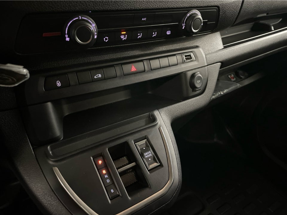 Peugeot e-Expert 75 L2 Premium Van