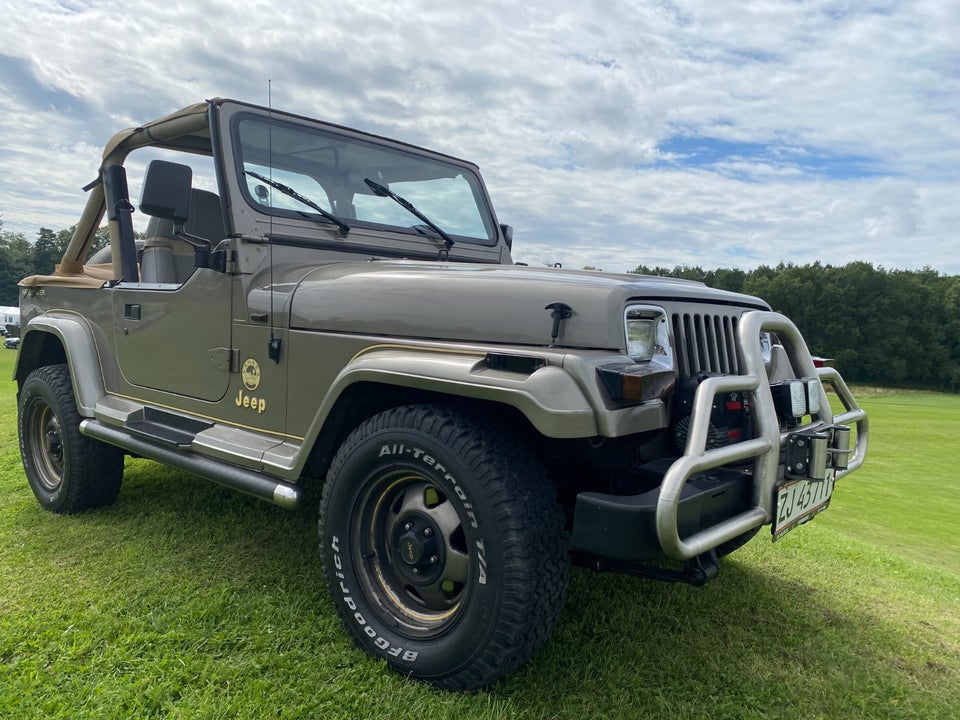 Jeep Wrangler 4,0  2d