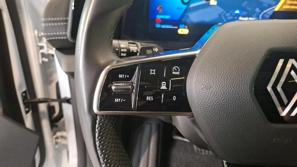 Renault Scenic E-Tech 87 Iconic 5d