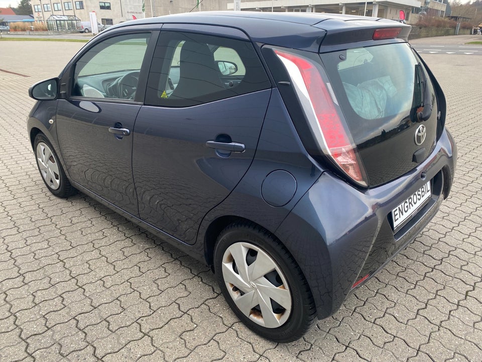Toyota Aygo 1,0 VVT-i x-black II 5d