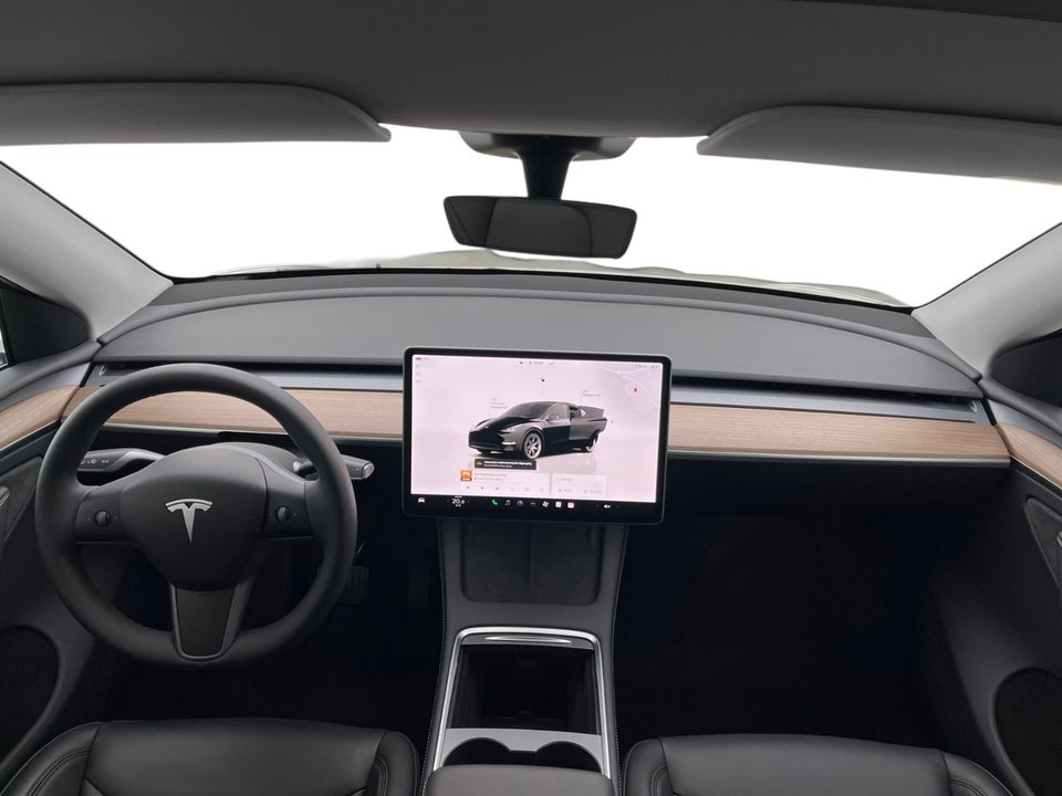 Tesla Model Y RWD 5d
