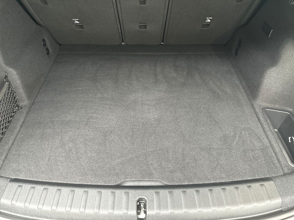 BMW iX1 eDrive20 X-Line 5d