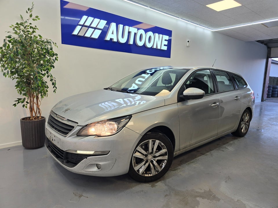 Peugeot 308 1,2 e-THP 130 Active SW 5d