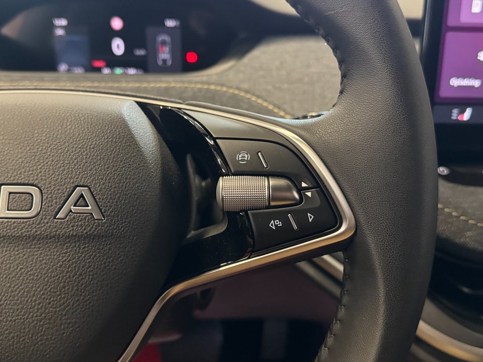 Skoda Elroq 85 iV Loft 5d