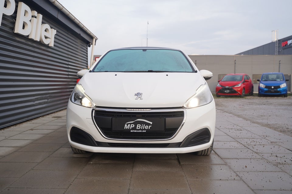 Peugeot 208 1,6 BlueHDi 100 Envy Sky 5d