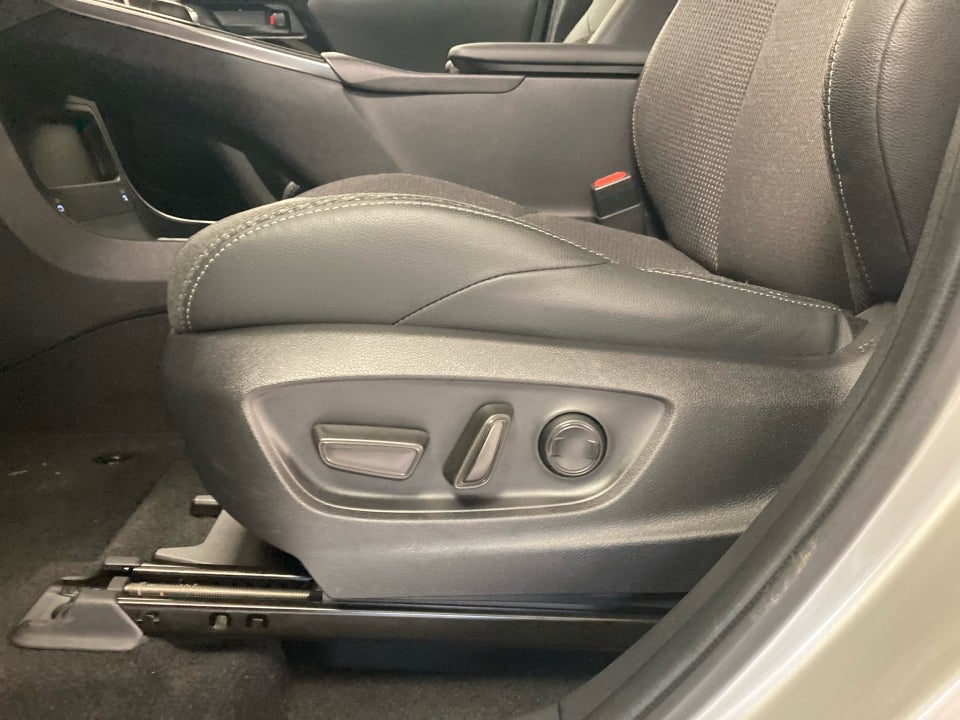 Toyota bZ4X Active 5d