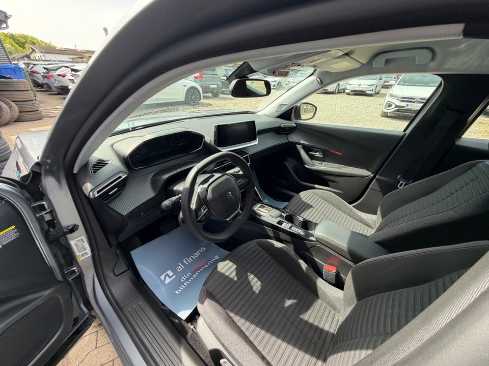 Peugeot e-2008 50 Active 5d