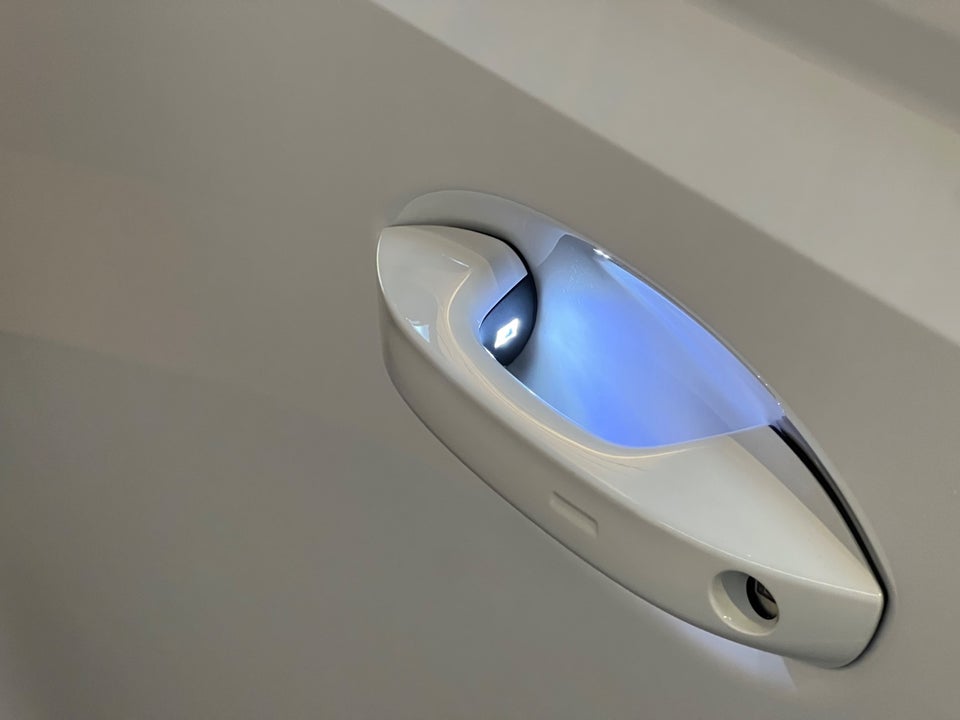 VW ID.Buzz 86 7prs LWB 5d