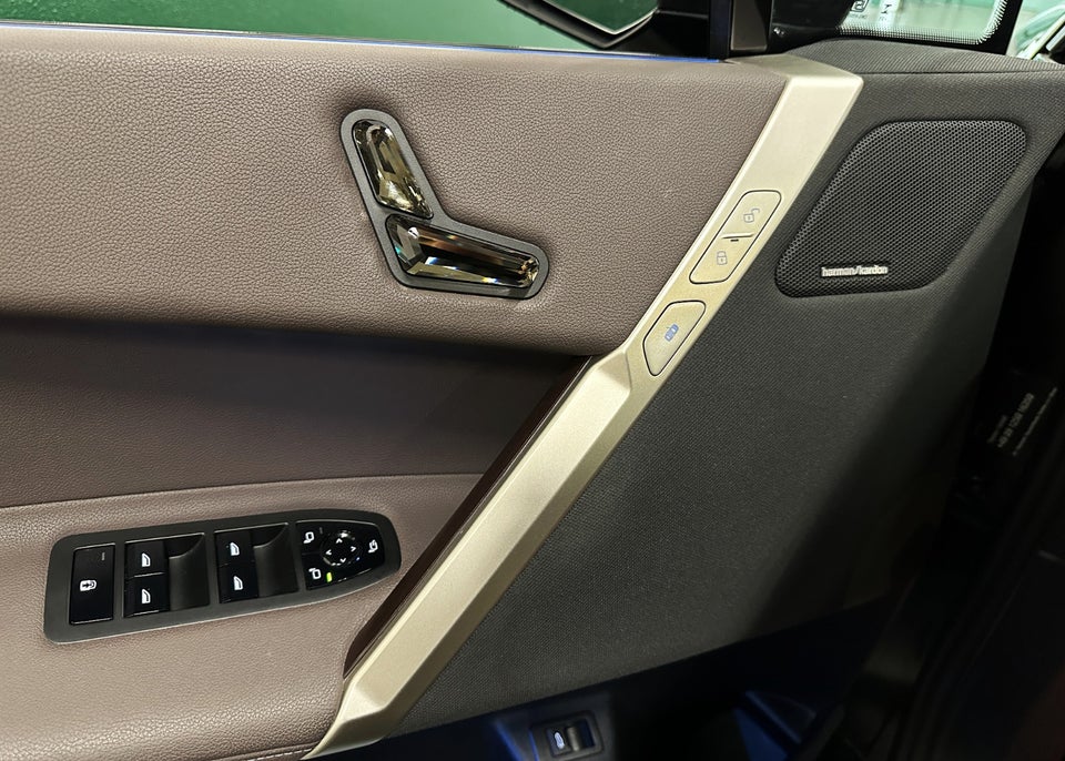 BMW iX xDrive40 Sport 5d