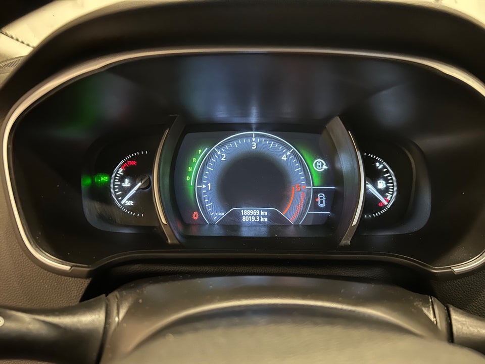 Renault Megane IV 1,5 dCi 110 Intens Sport Tourer EDC 5d