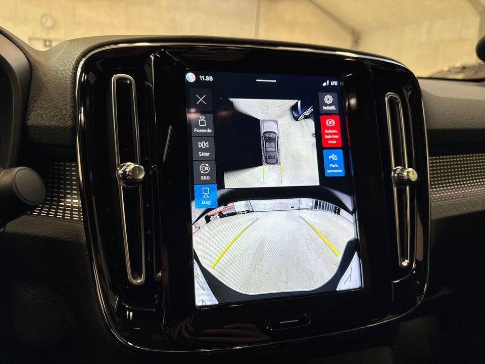 Volvo EC40 Extended Range Black Edition 5d