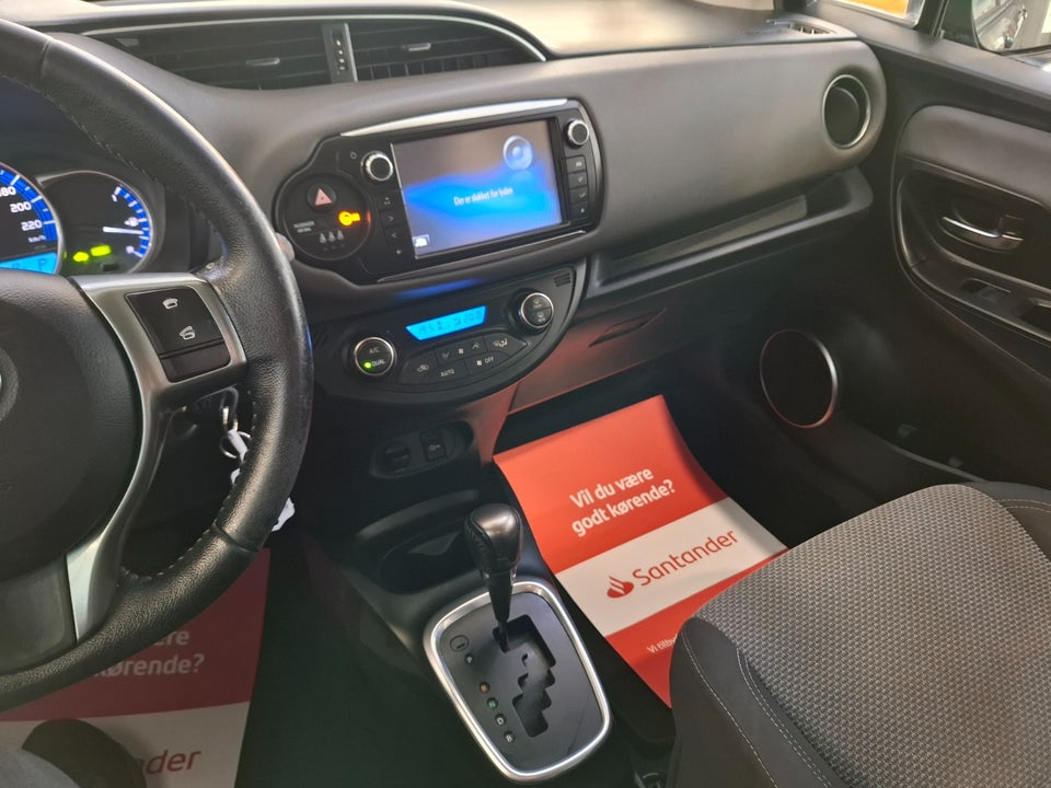 Toyota Yaris 1,5 Hybrid H1 e-CVT 5d