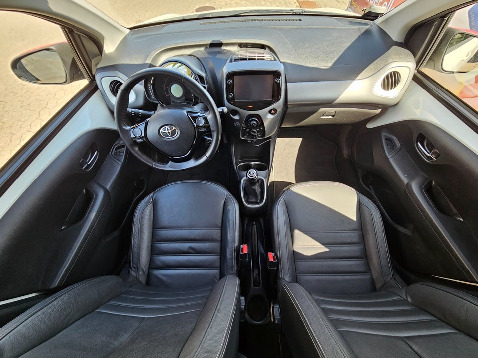 Toyota Aygo 1,0 VVT-i x-cellence 5d